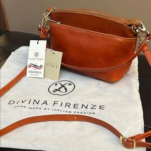 Made in Italy Divina Firenze Leather 3 way shoulder, crossbody and hand bag